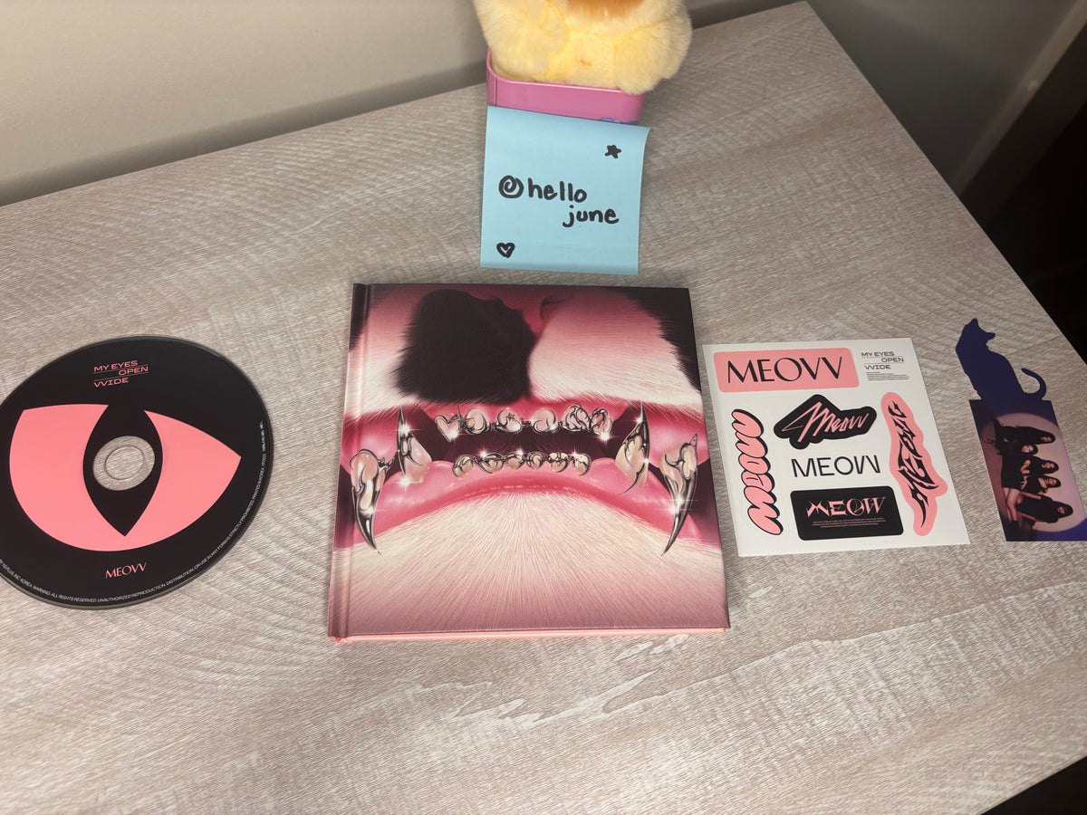 [SIGNED POSTER] MEOVV – "MY EYES OPEN VVIDE" 1st EP (GRILL Version)